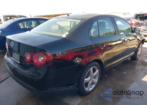 2010 Volkswagen Jetta Limited Edition из США, поврежденный, VIN 3VWAZ7AJ5AM101119